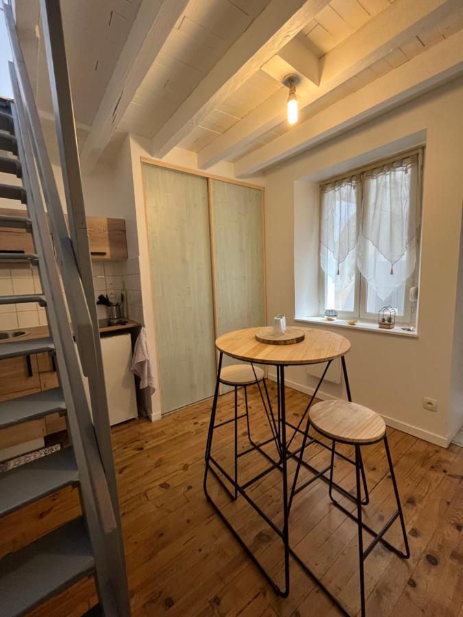 Logement Au Coeur De Dole Eksteriør bilde